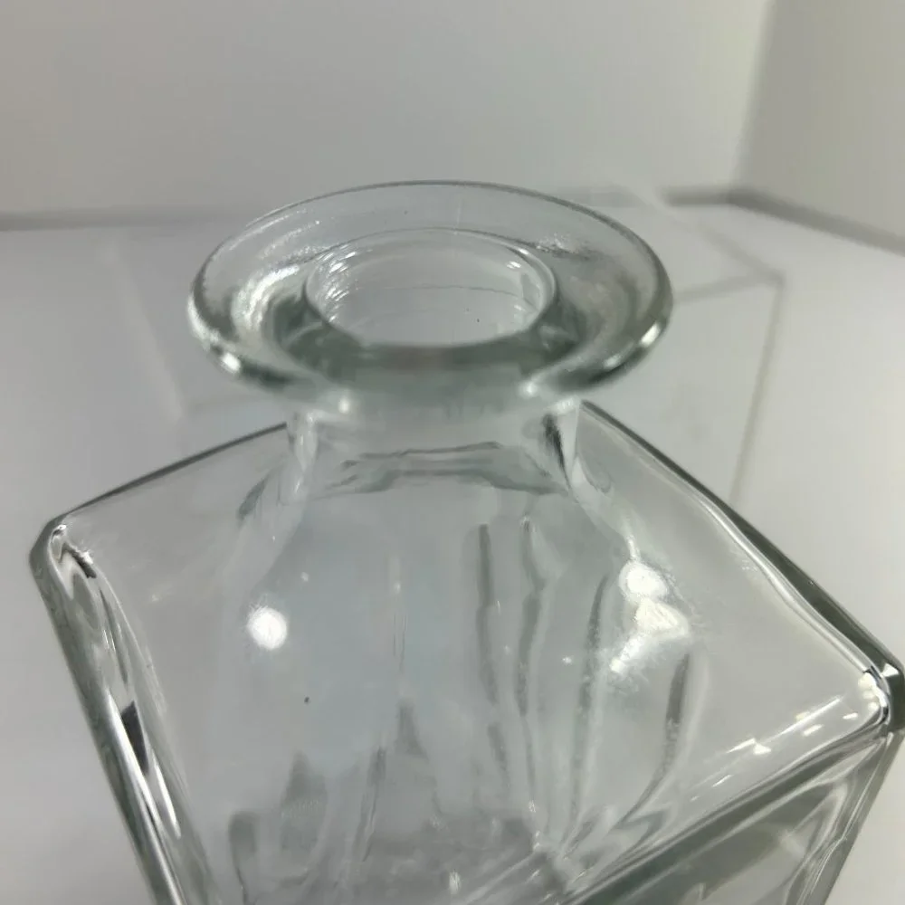 Vtg Clear Glass Square Decanter Bottle Bar Liquor Italy Stopper 9.25
